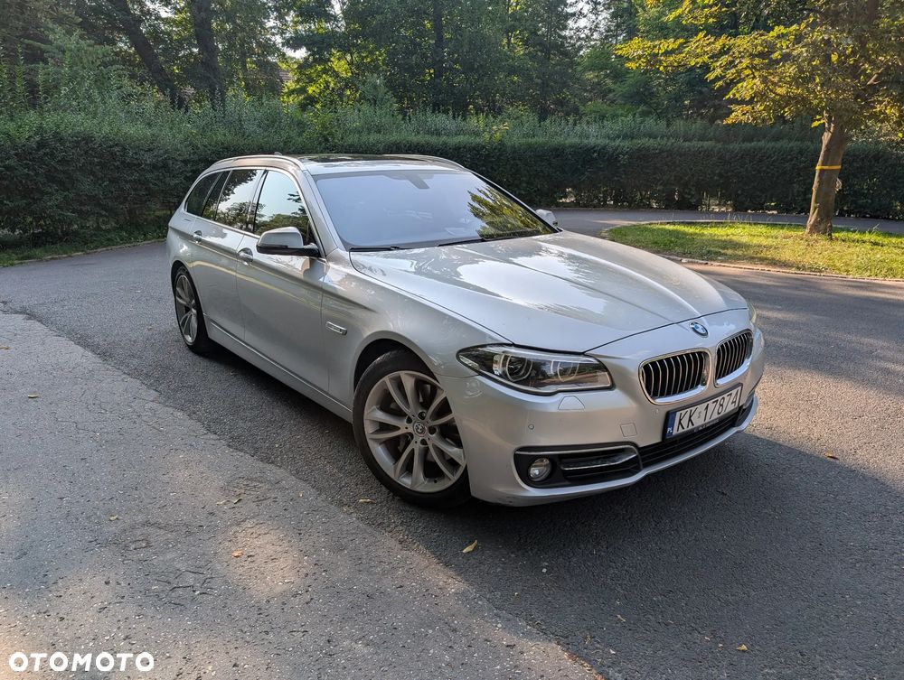 BMW Seria 5 528i xDrive Luxury Line - 2