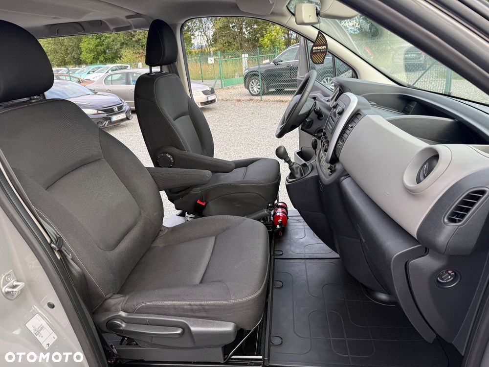 Renault Trafic - 21