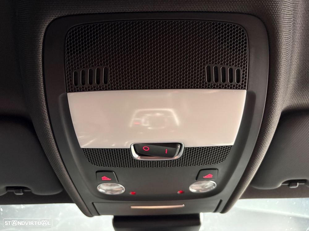 Audi A4 Avant 2.0 TDI Multitronic S-line - 54