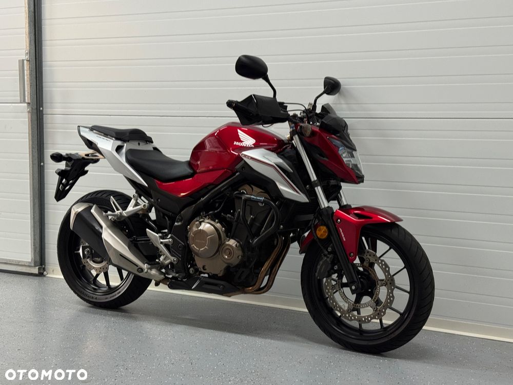 Honda CB - 1