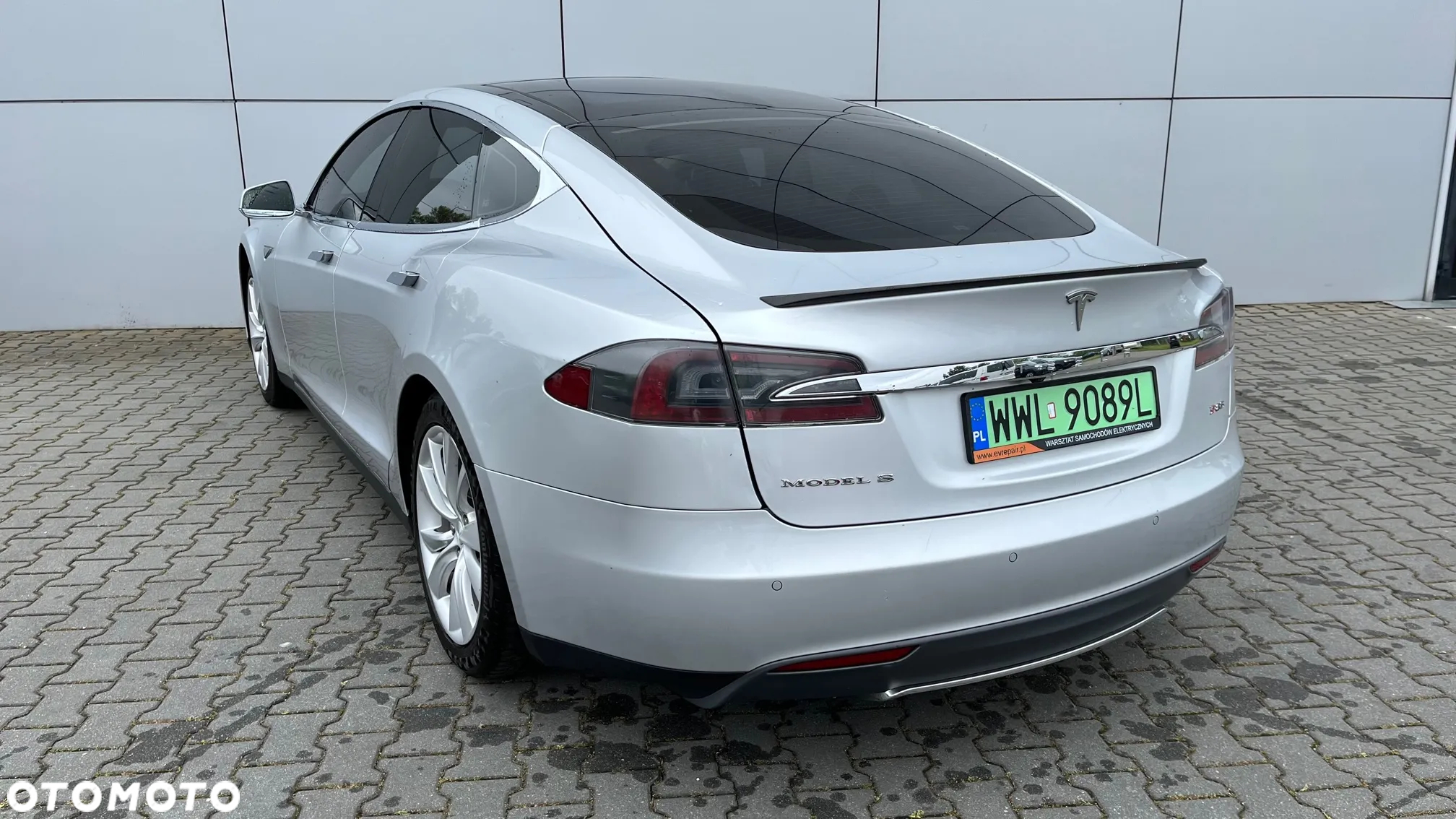 Tesla Model S D - 9