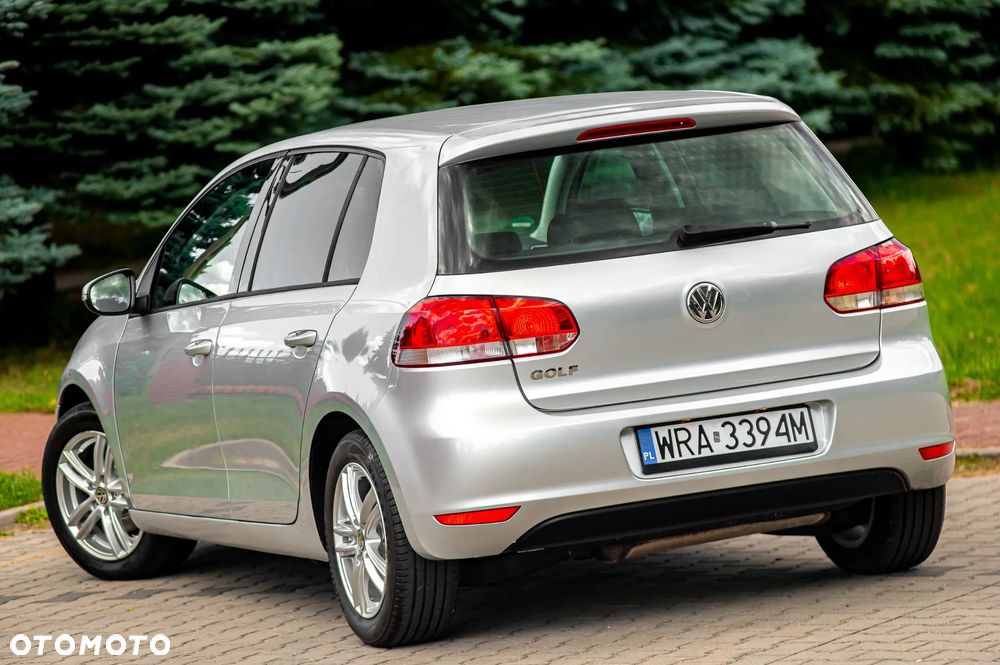 Volkswagen Golf 1.6 Highline - 16