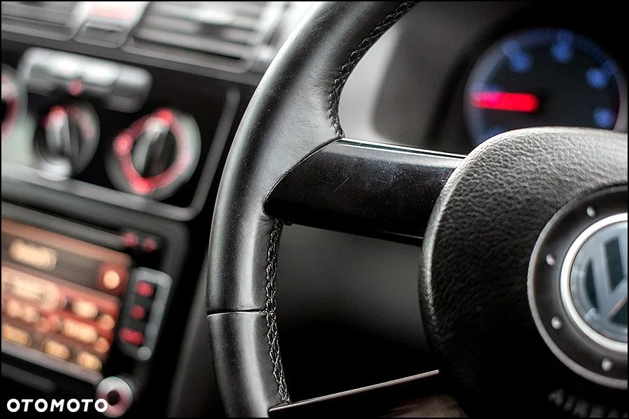 Volkswagen Touran - 19