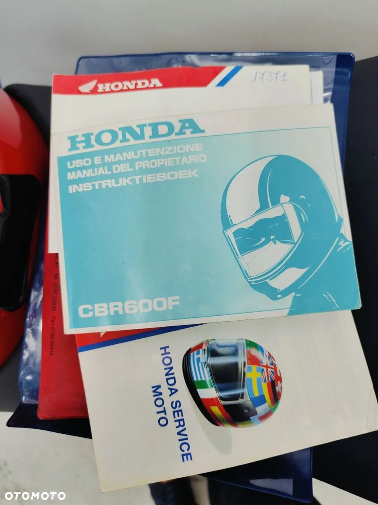 Honda CBR - 33