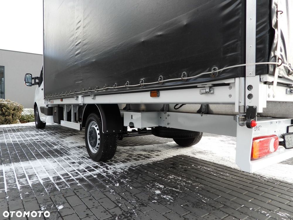 Renault MASTER PLANDEKA 9 PALET WEBASTO TEMPOMAT LEDY PNEUMATYKA KLIMATYZACJA  165KM - 17