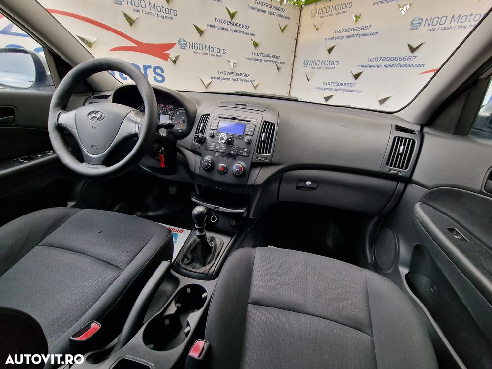 Hyundai i30 1.6 CRDI blue Classic - 16