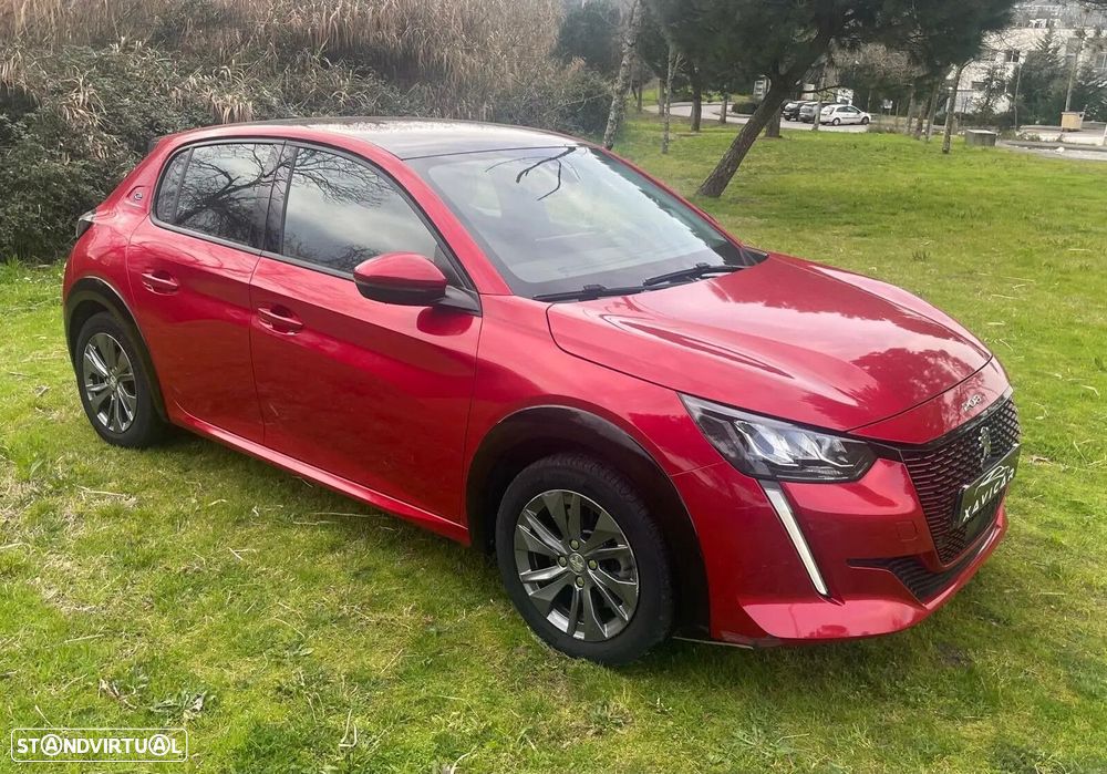 Peugeot e-208 Allure - 4