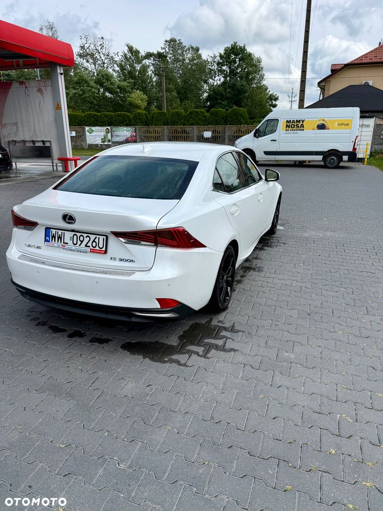 Lexus IS - 5