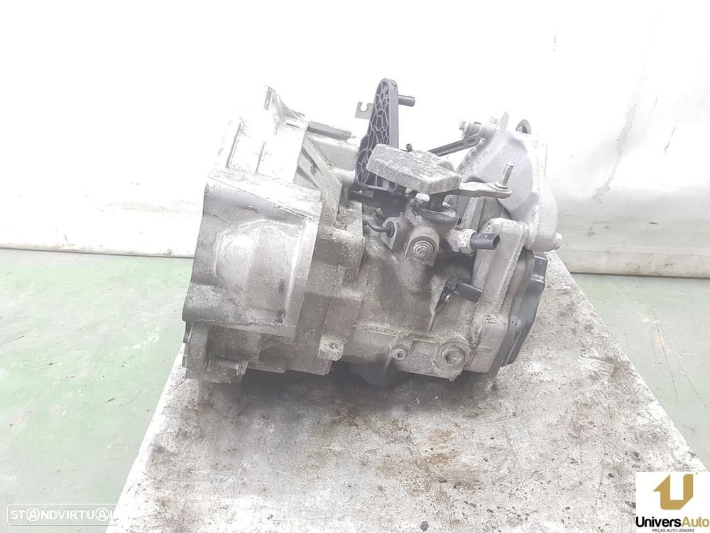 CAIXA VELOCIDADES VOLKSWAGEN GOLF VI 2010 -MDZ - 1