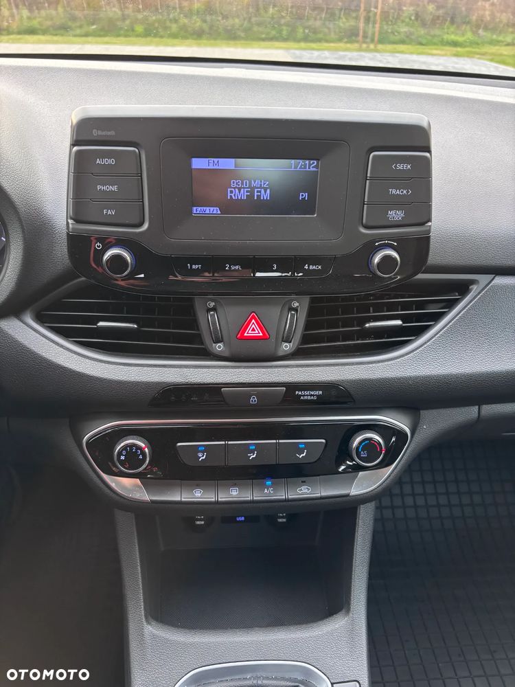 Hyundai i30 - 24