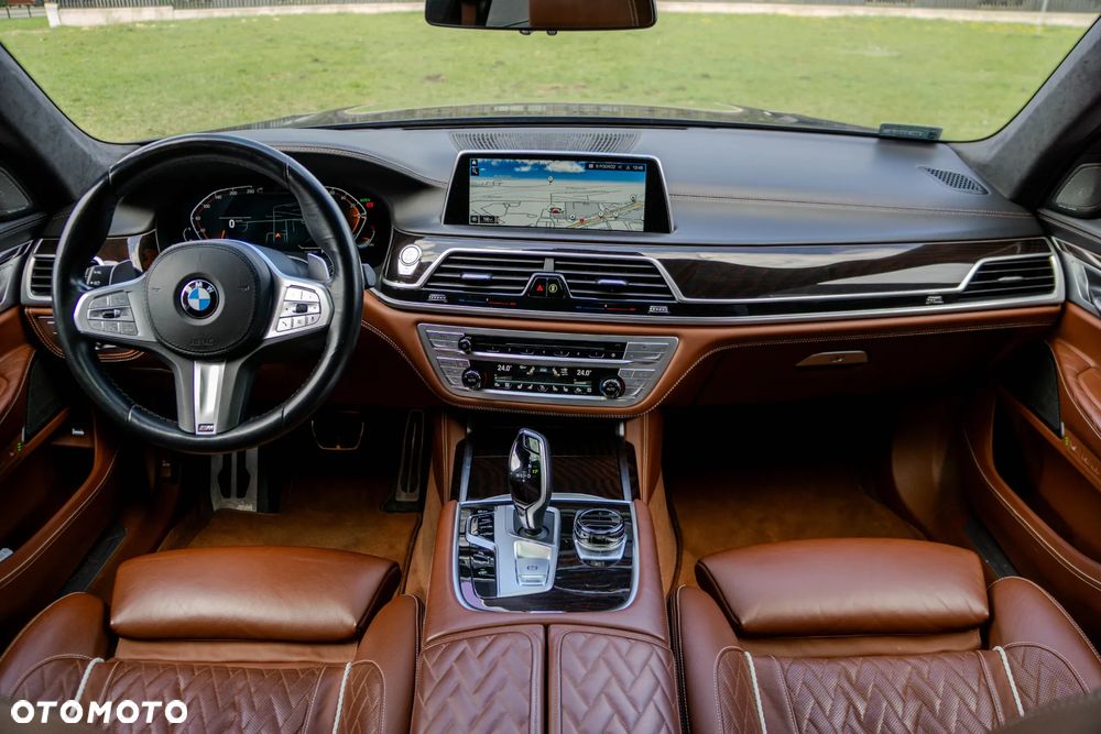 BMW Seria 7 750i xDrive - 3