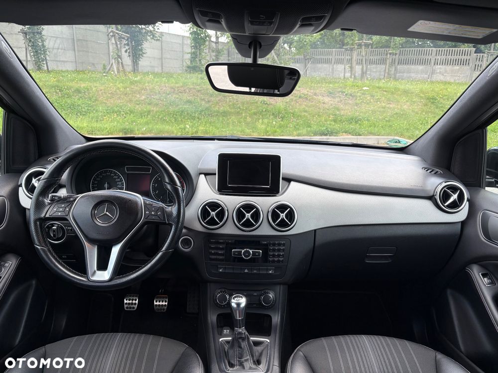 Mercedes-Benz Klasa B 180 (BlueEFFICIENCY) - 18