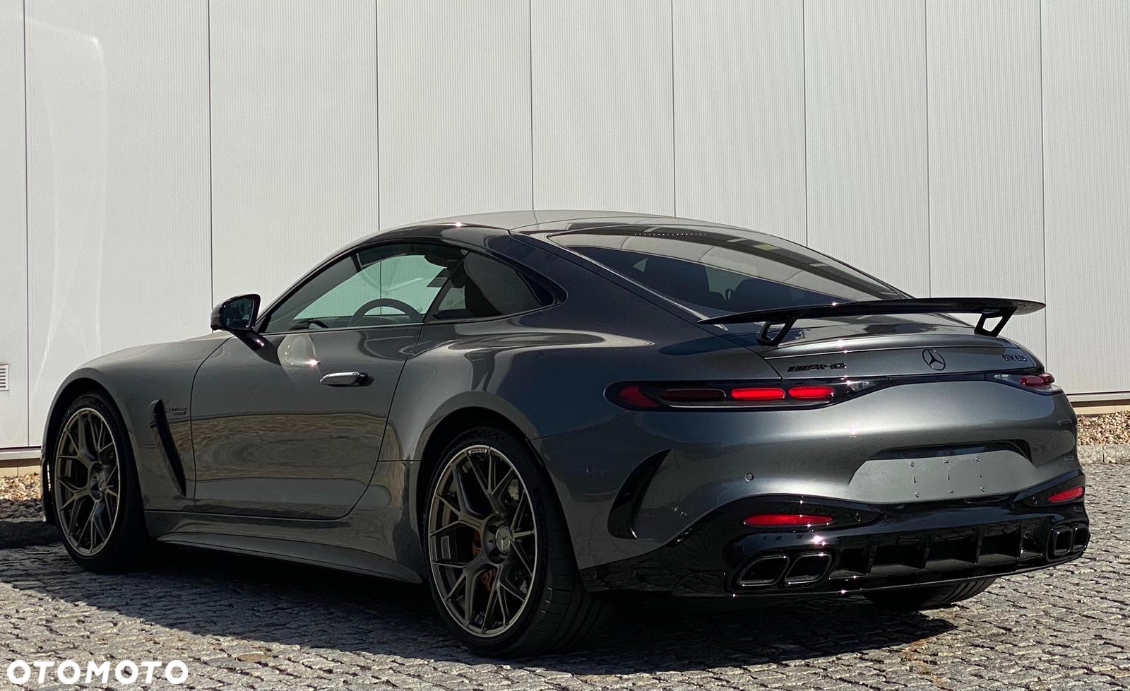 Mercedes-Benz AMG GT 63 4Matic+ - 6