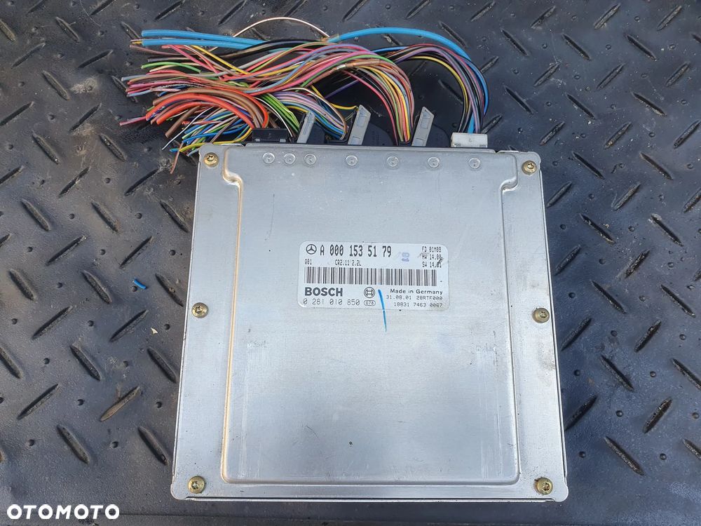 ECU MERCEDES E W210 2.2 CDI A0001535179 0281010850 + WTYCZKI INSTALACJA - 1
