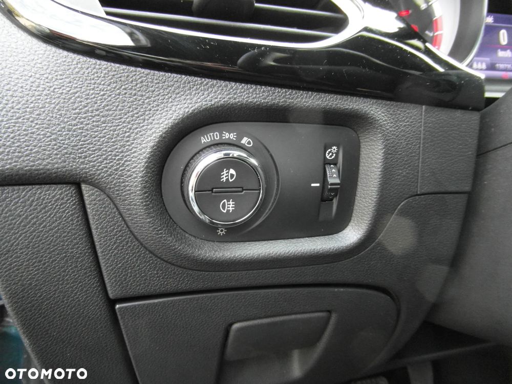 Opel Astra 1.4 T Dynamic - 25