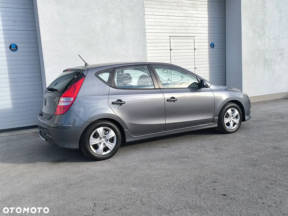 Hyundai i30 1.4 Classic EU5 - 15