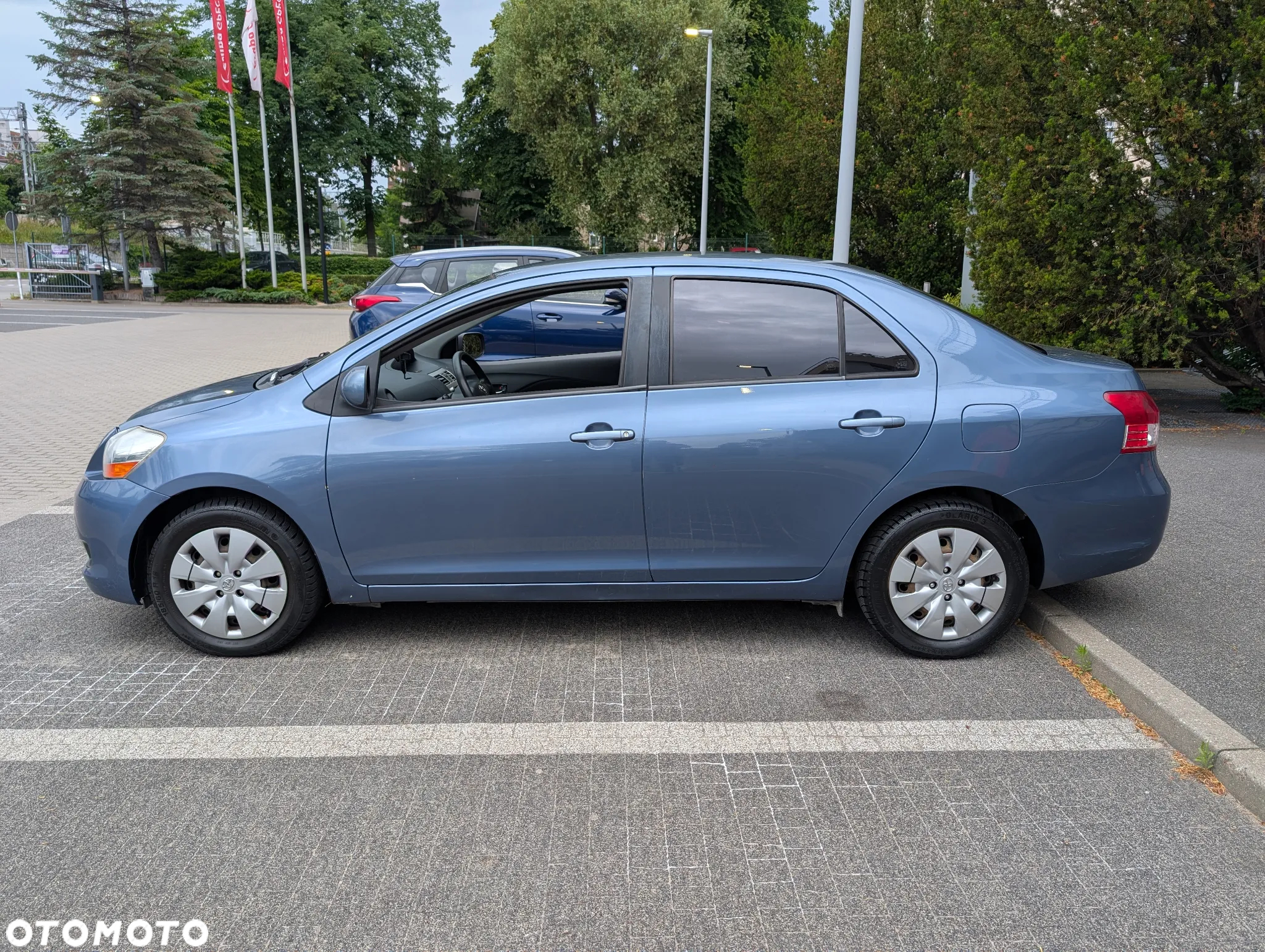Toyota Yaris 1.5 - 8