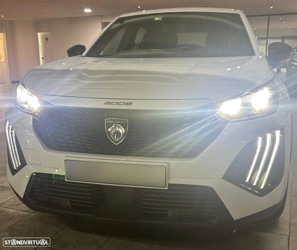 Peugeot 2008 1.2 PureTech Allure Pack - 8