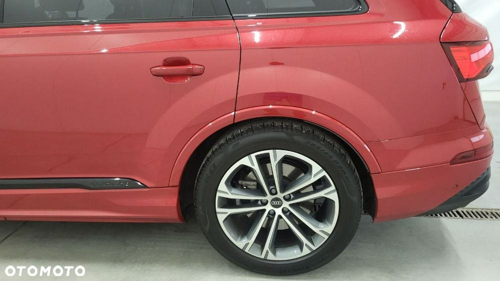 Audi Q7 - 10