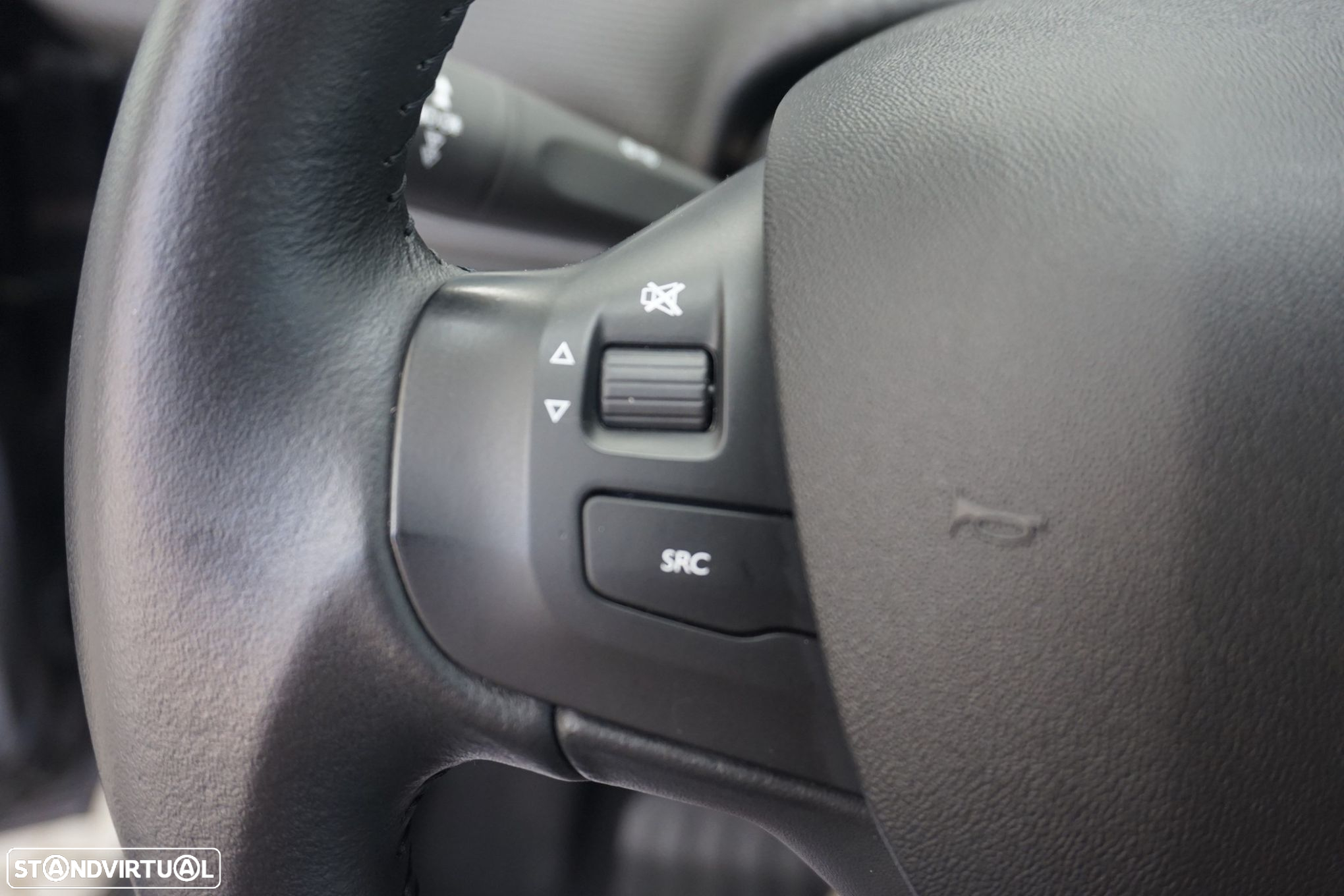 Peugeot 208 1.2 PureTech Style - 10