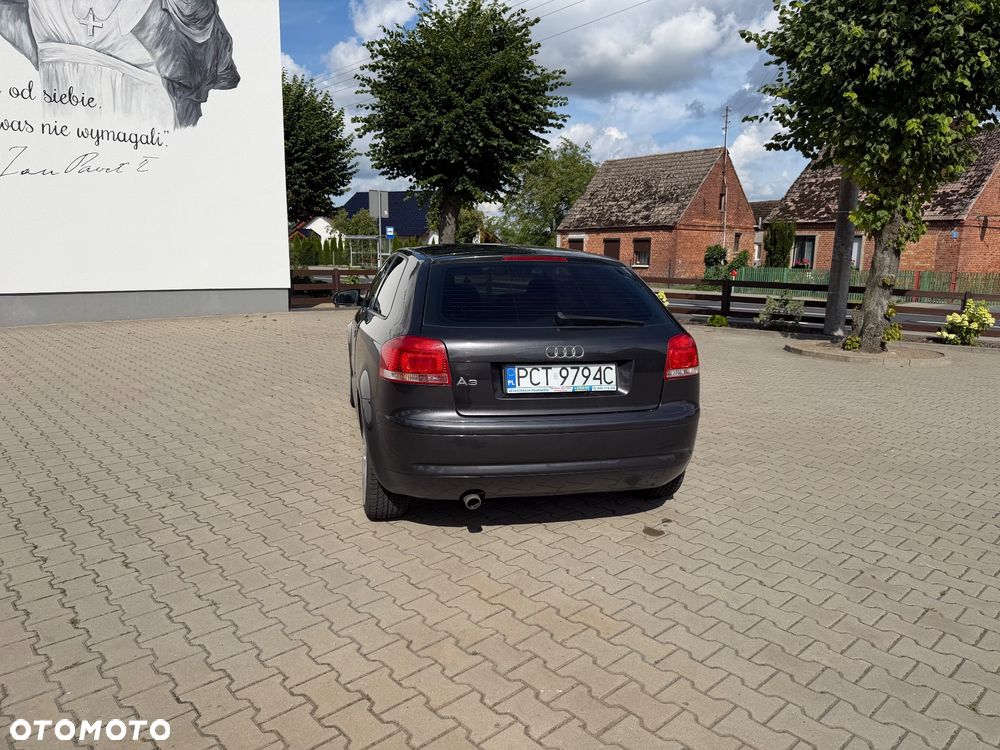 Audi A3 3-drzwiowe 1.6 Ambiente - 2