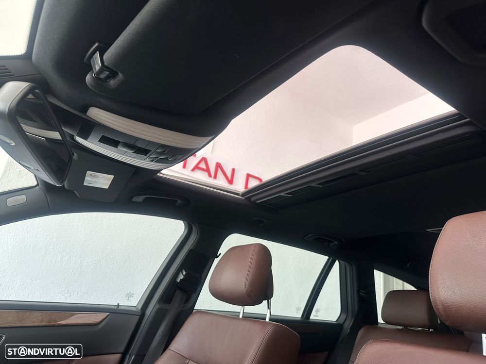 Mercedes-Benz E 300 Bluetec Hybrid Avantgarde - 9