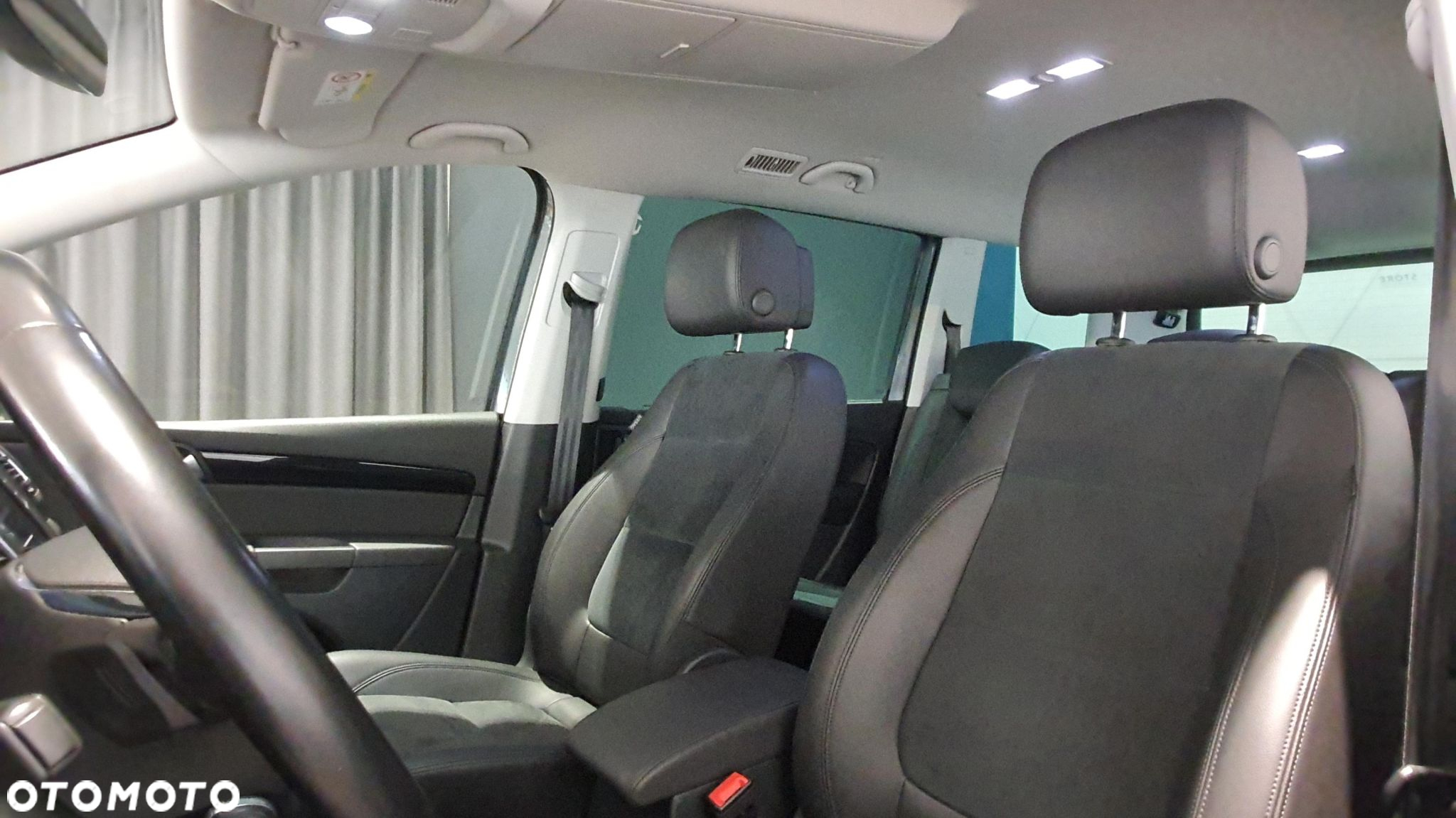 Volkswagen Sharan 2.0 TDI Highline DSG - 11
