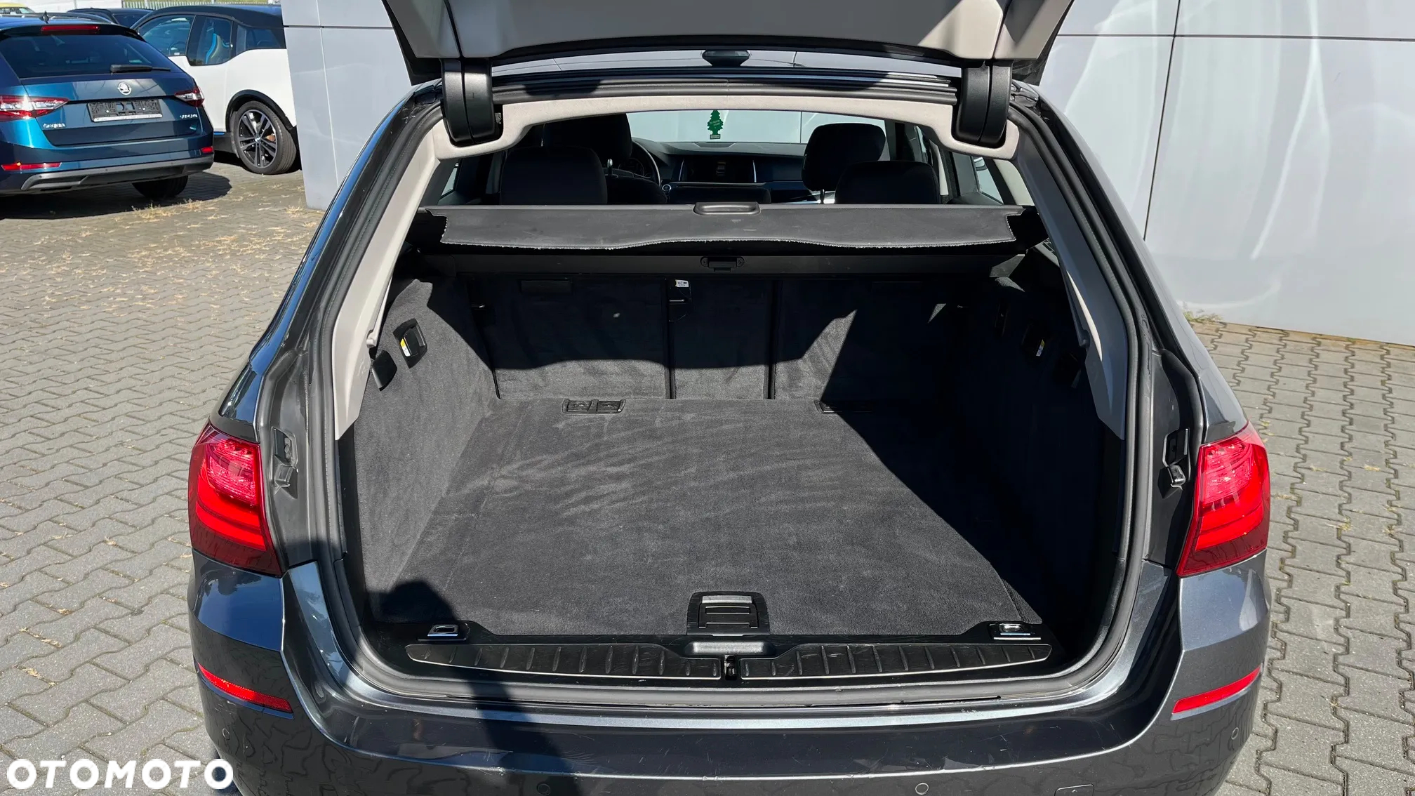 BMW Seria 5 520d - 29