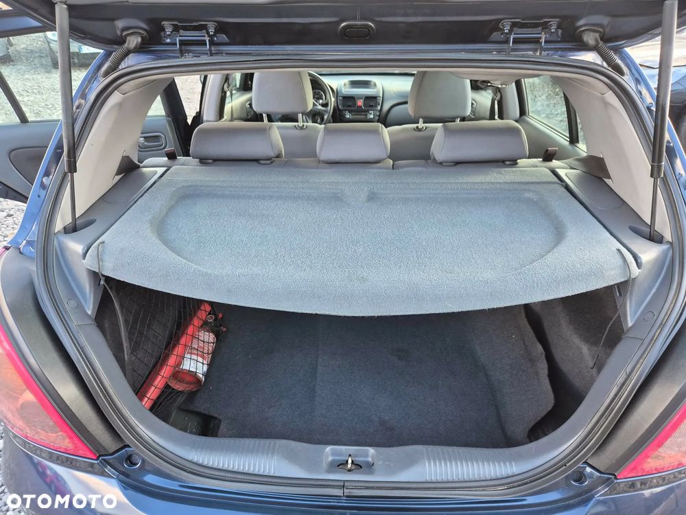 Nissan Almera 1.5 dCi Visia + - 16