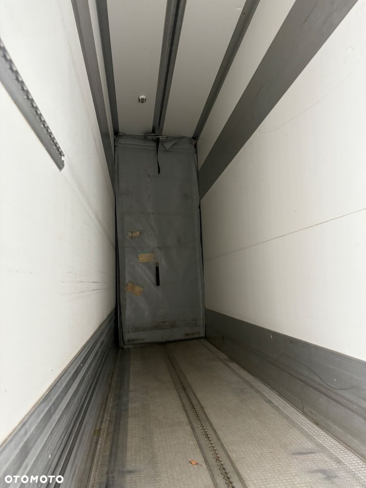 MAN TGM 15.250 / CHŁODNIA CARRIER / DZIELONA KOMORA / DMC 16.000kg / 385.000km przebiegu / WINDA / EURO 6 - 22