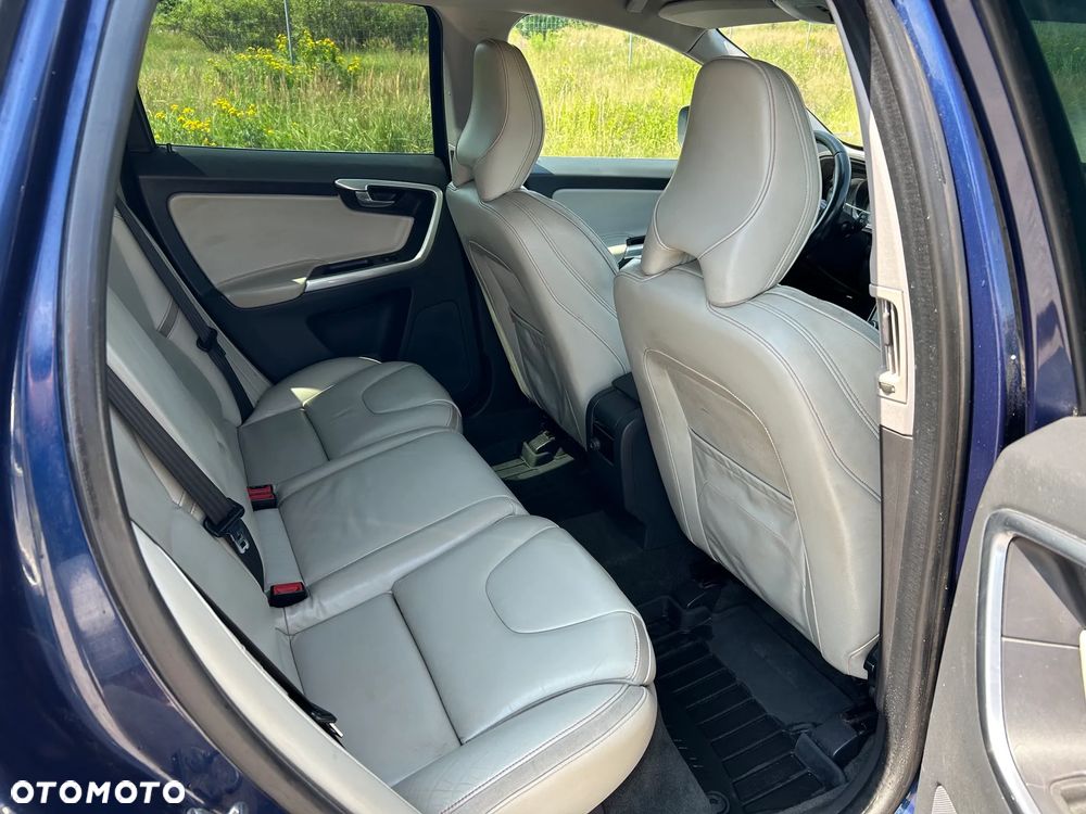 Volvo XC 60 D5 AWD Ocean Race - 8