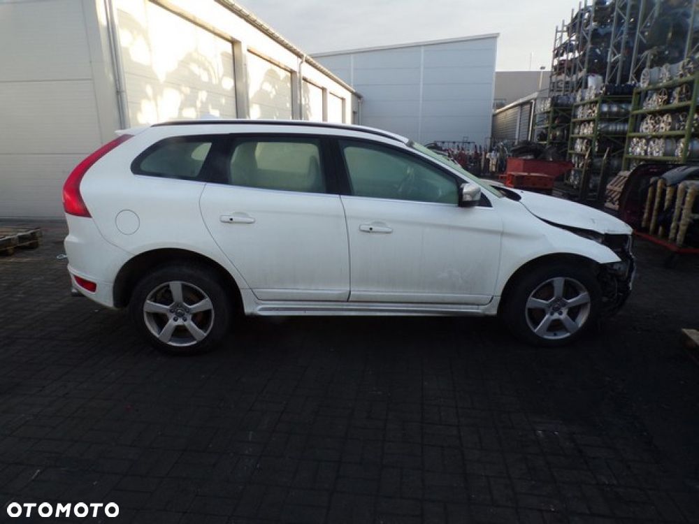 Części- Volvo V60 1 I 2.4 D5 205 KM AWD 10R - 4