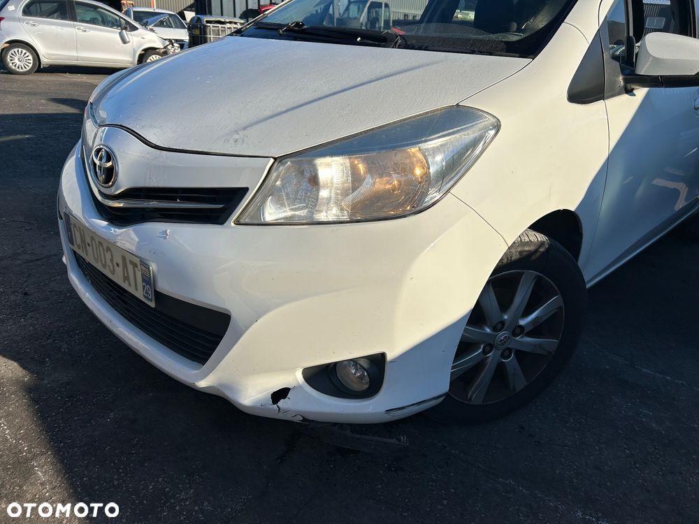Toyota Yaris III przód kompletny maska zderzak błotniki lampy pas przedni kompletny chłodnice belka wzmocnienie europa - 4