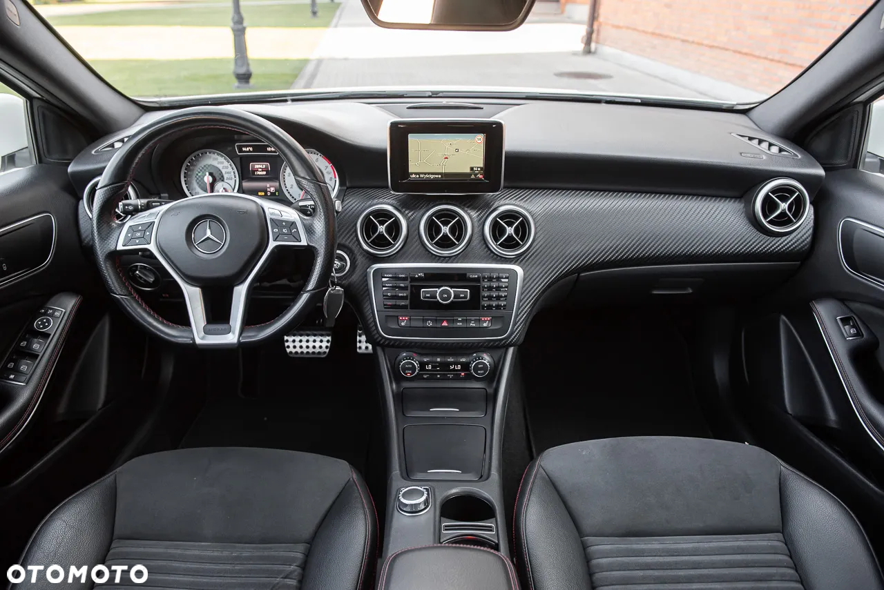Mercedes-Benz Klasa A 250 4-Matic AMG Line - 30