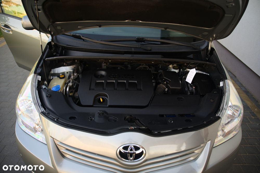 Toyota Verso 1.8 7-Sitzer Skyview Edition - 33