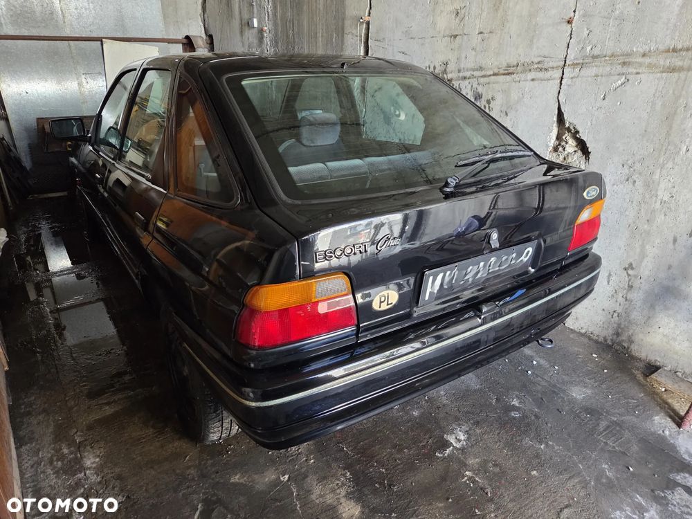 Ford Escort 1.6 Ghia - 1