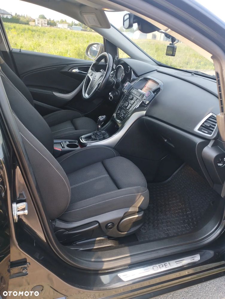 Opel Astra 1.7 CDTI Cosmo - 24