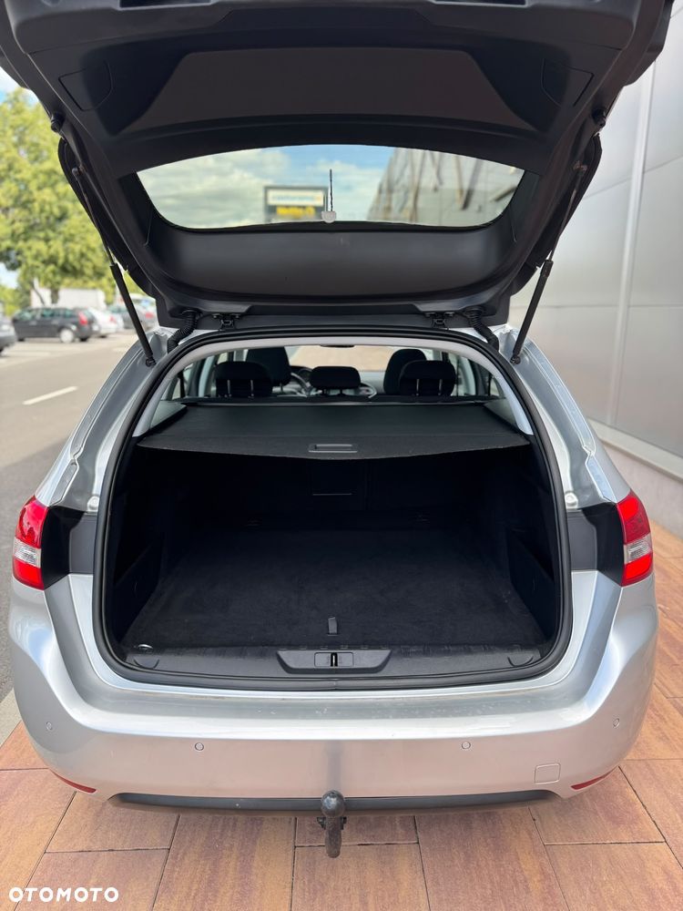 Peugeot 308 BlueHDi 120 Stop & Start Niveau 2 Business-Line - 17