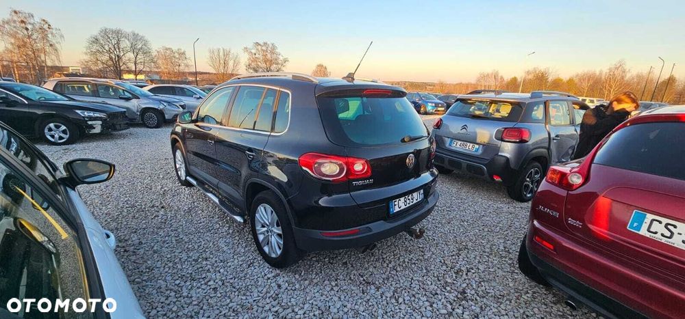 Volkswagen Tiguan - 4
