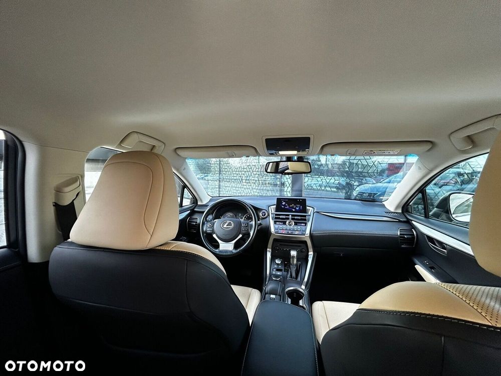 Lexus NX 300h Comfort AWD - 11