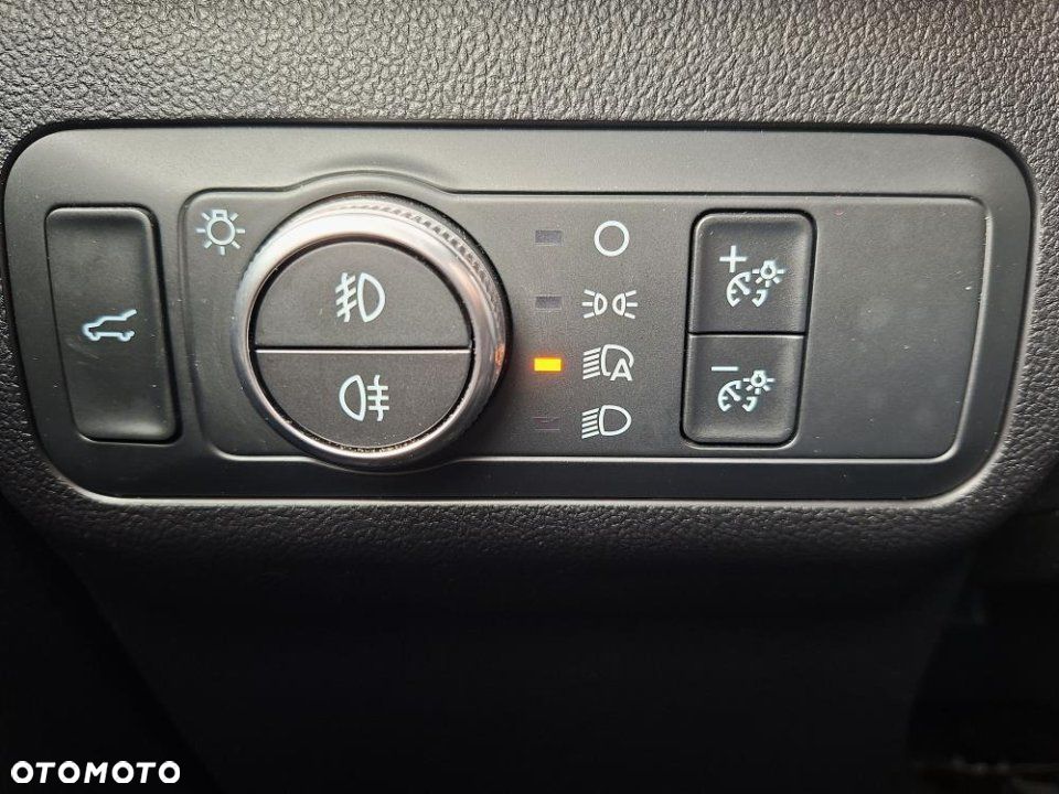 Ford Kuga - 23