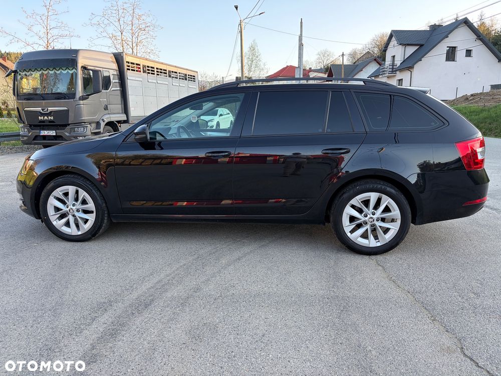 Skoda Octavia 2.0 TDI Style - 6