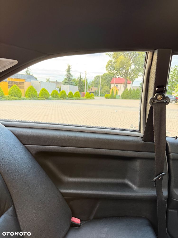 BMW Seria 3 316i - 27