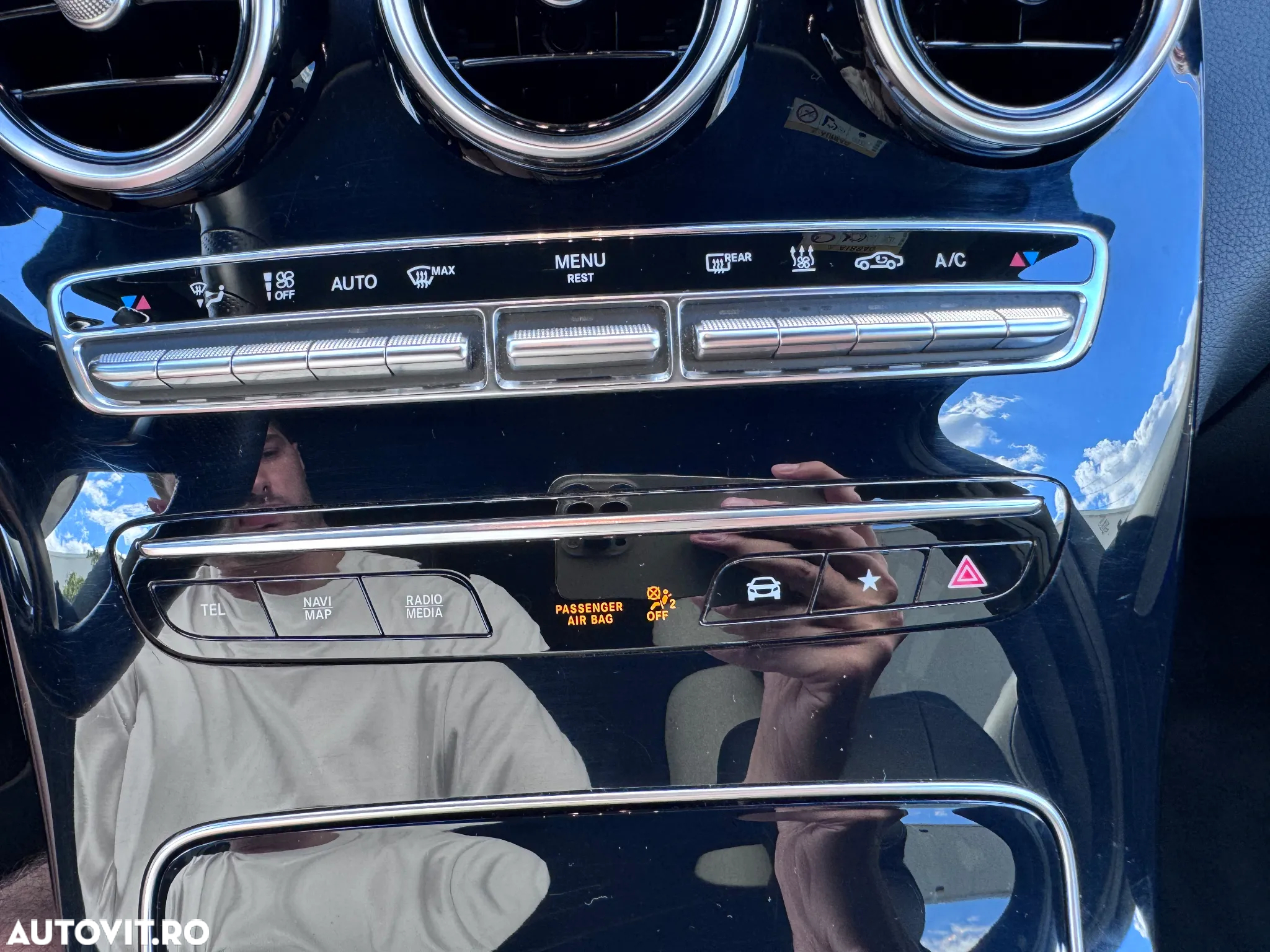 Mercedes-Benz GLC 300 e 4MATIC - 28