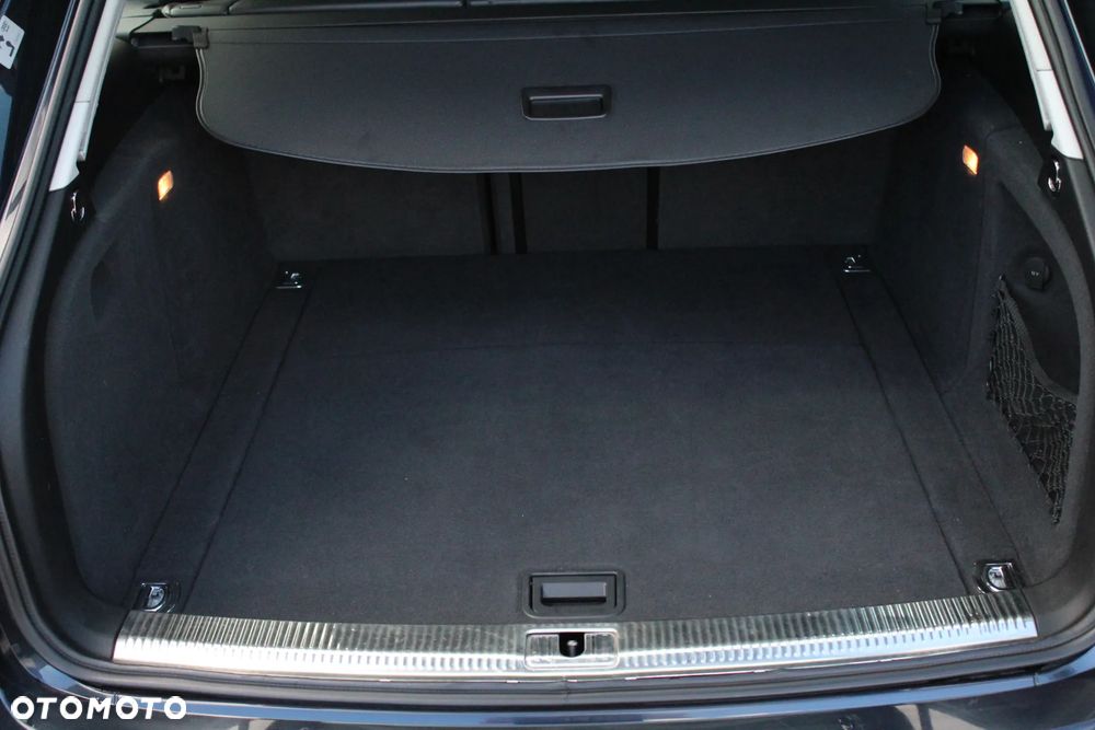 Audi A4 Avant 2011 photo 5
