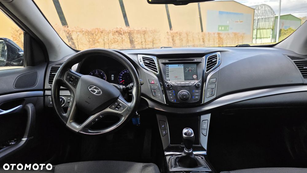 Hyundai i40 Kombi blue 1.7 CRDi Premium - 6