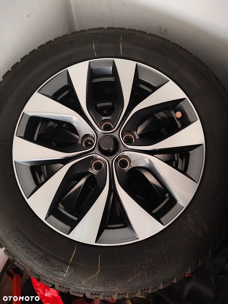 Dacia Duster 1.6 Full Hybrid 140 Journey MMT - 22