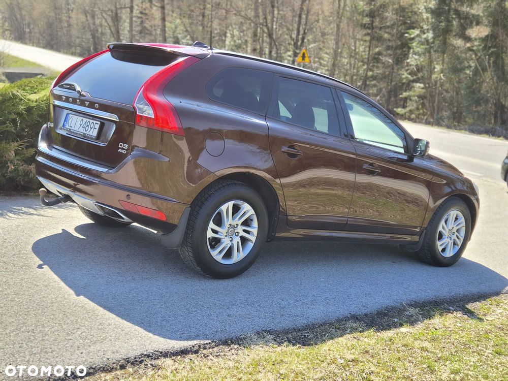 Volvo XC 60 D5 AWD Summum - 4