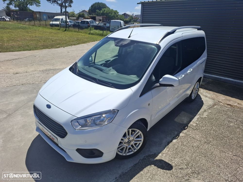 Ford Tourneo Courier 1.0 EcoBoost Titanium - 2