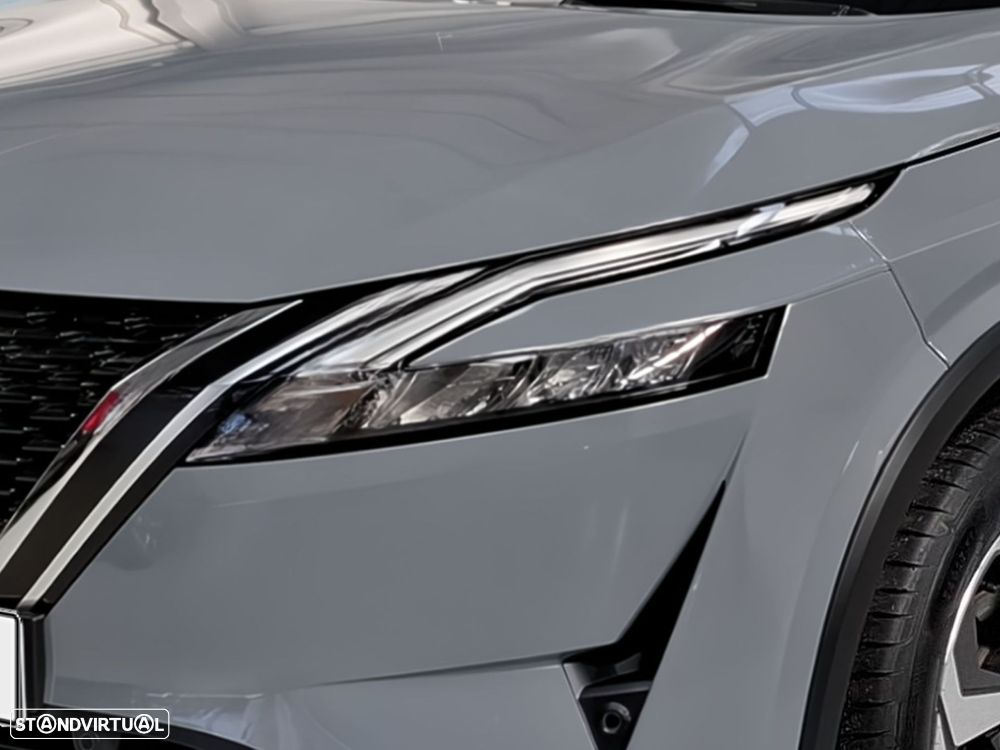 Nissan Qashqai 1.3 DIG-T N-Connecta LED+TT+SKY Xtronic - 12